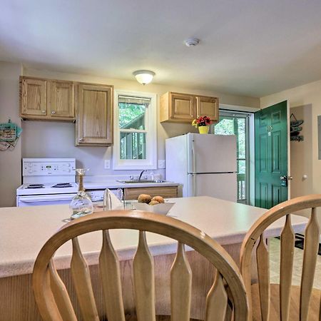 Lake Getaway Walk Across Street To Private Beach! Gilford Exterior photo